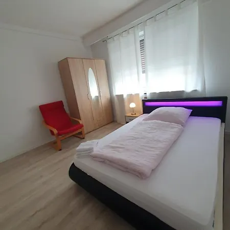 Проживание в семье Gemuetliches Privatzimmer Mit Franzoesischem Doppelbett An Der Universitaetsklinik Майнц