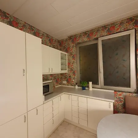 Проживание в семье Gemuetliches Privatzimmer Mit Franzoesischem Doppelbett An Der Universitaetsklinik